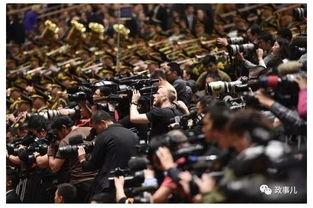 工作娱乐两不误吃瓜群众,吃瓜群众乐享生活新风尚