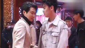 娱乐圈哪个地方吃瓜好,揭秘明星幕后那些事儿