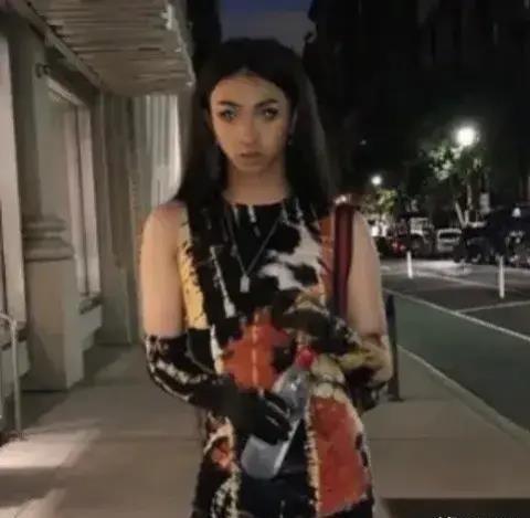 娱乐八卦开心吃瓜,明星们的甜蜜瓜田